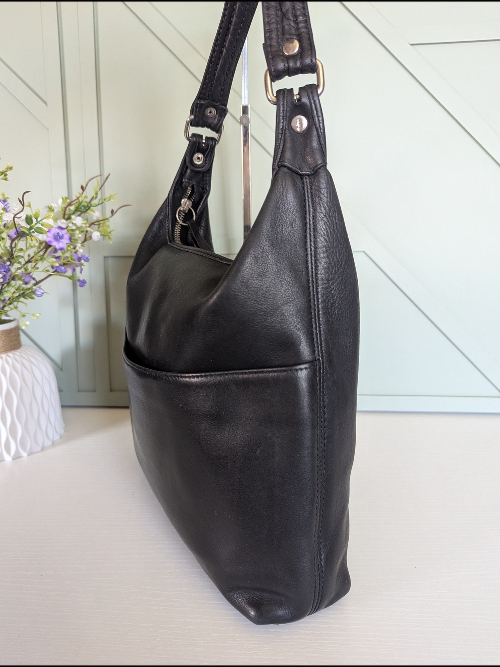 Vintage Coach Legacy Hobo Bag made from premium glovetanned leather. - Picture 2 of 12
